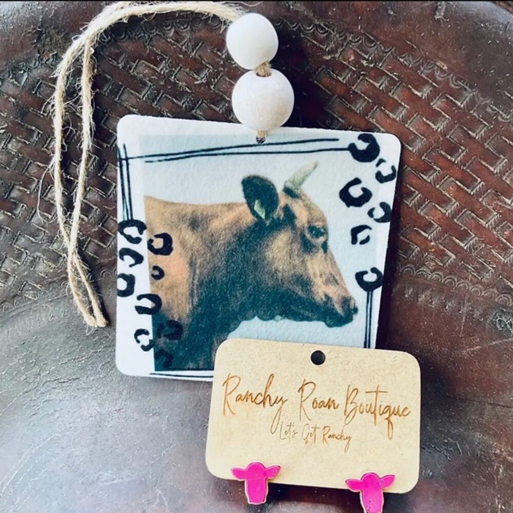 Steer Freshie, Skinny Dipping